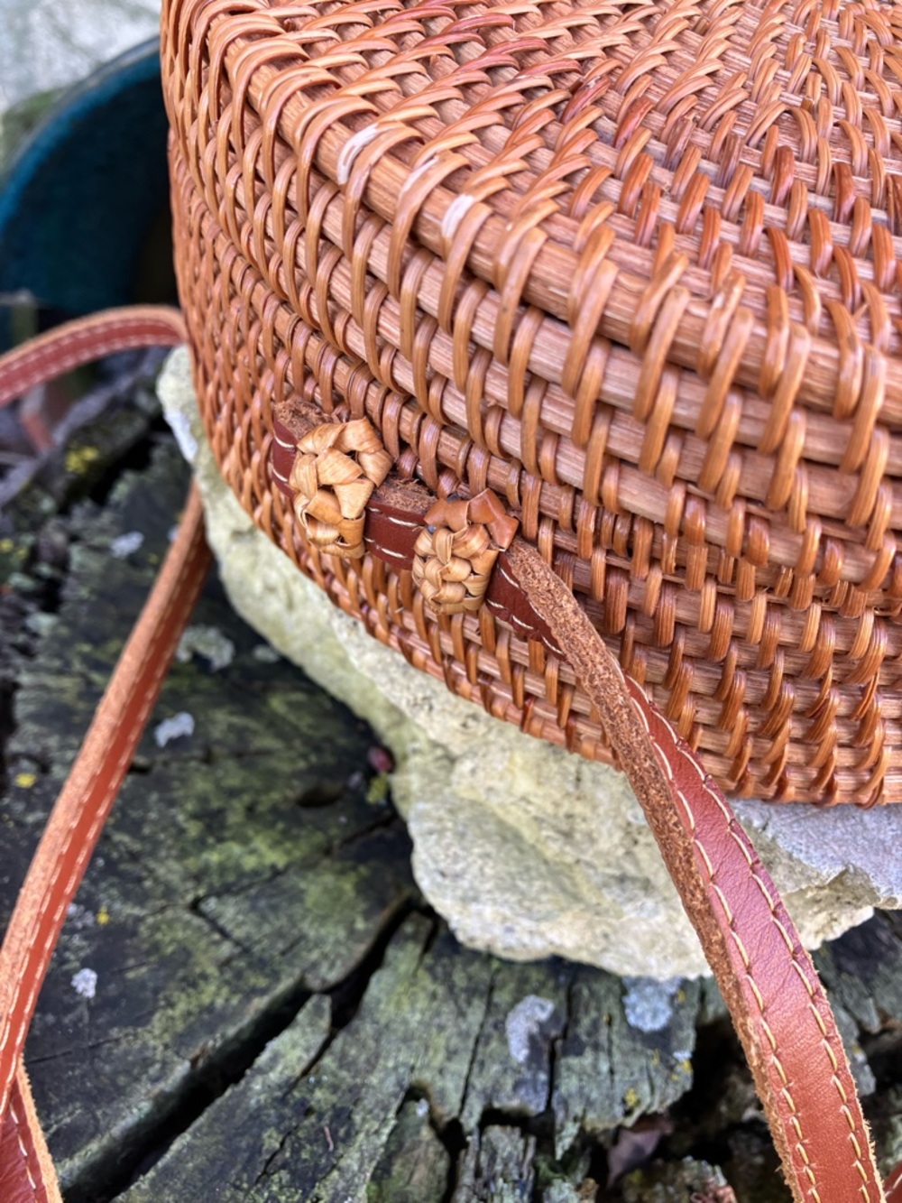 Anthropologie Summer Woven Round Rattan Crossbody Bag w/ Leather Straps - Picture 5 of 14